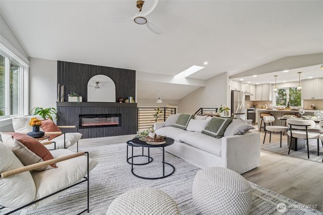 21620 84th Place W, Edmonds, WA 98026