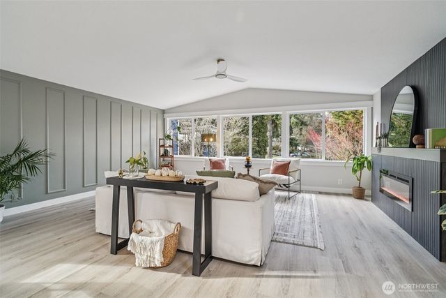 21620 84th Place W, Edmonds, WA 98026