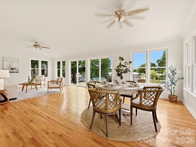 20845 Lagoona Drive, Cornelius, NC 28031