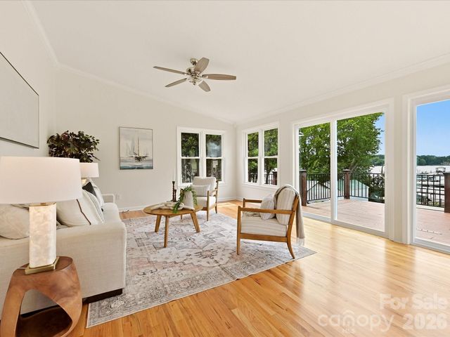 20845 Lagoona Drive, Cornelius, NC 28031
