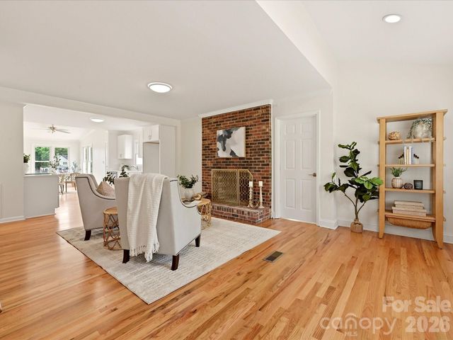 20845 Lagoona Drive, Cornelius, NC 28031