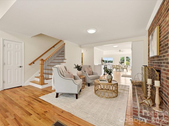 20845 Lagoona Drive, Cornelius, NC 28031