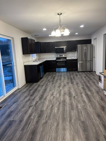 1687 Maple Leaf Lane, Ypsilanti, MI 48198