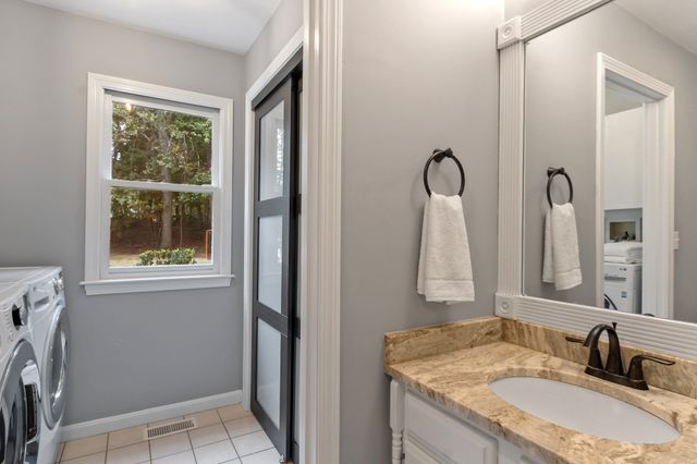 24 Darlene Dr, Southborough, MA 01772