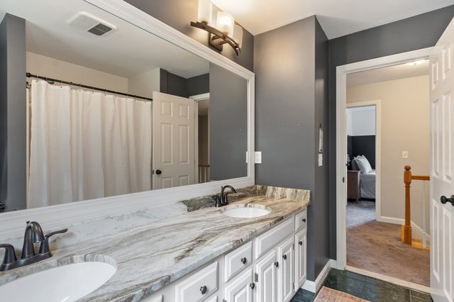 24 Darlene Dr, Southborough, MA 01772