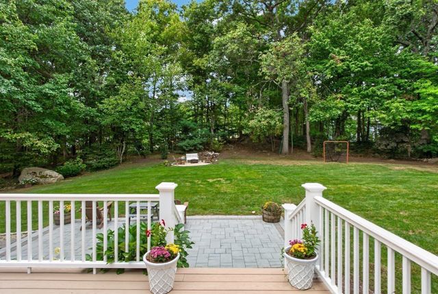 24 Darlene Dr, Southborough, MA 01772
