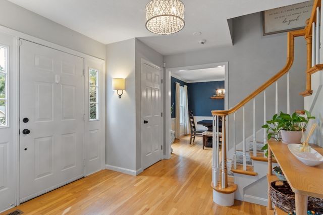 24 Darlene Dr, Southborough, MA 01772
