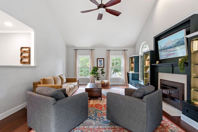 24 Darlene Dr, Southborough, MA 01772