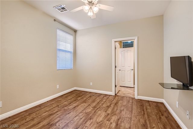 552 PUENTA DEL REY Street, Las Vegas, NV 89138