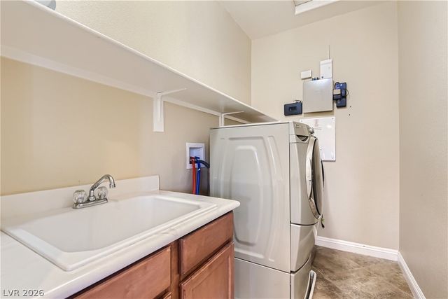 552 PUENTA DEL REY Street, Las Vegas, NV 89138