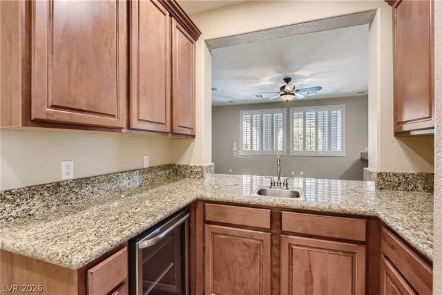 552 PUENTA DEL REY Street, Las Vegas, NV 89138