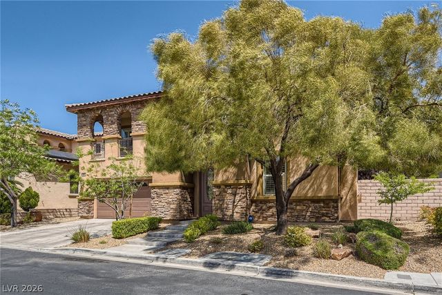 552 PUENTA DEL REY Street, Las Vegas, NV 89138