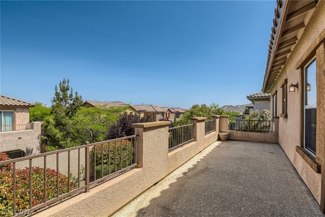 552 PUENTA DEL REY Street, Las Vegas, NV 89138