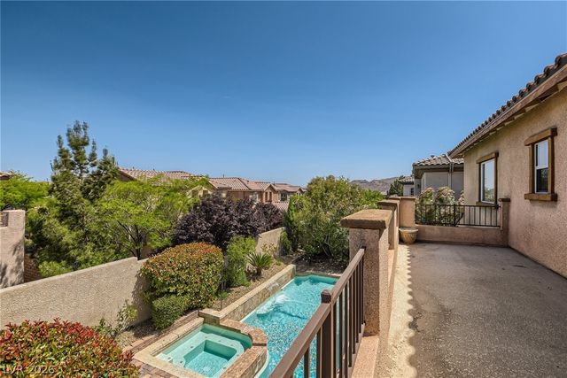 552 PUENTA DEL REY Street, Las Vegas, NV 89138