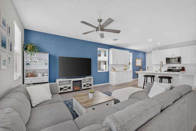5600 Mentmore Drive, West Palm Beach, FL 33407