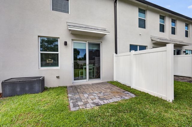 5600 Mentmore Drive, West Palm Beach, FL 33407