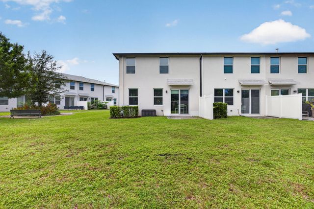 5600 Mentmore Drive, West Palm Beach, FL 33407