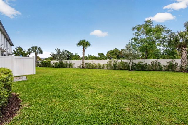 5600 Mentmore Drive, West Palm Beach, FL 33407