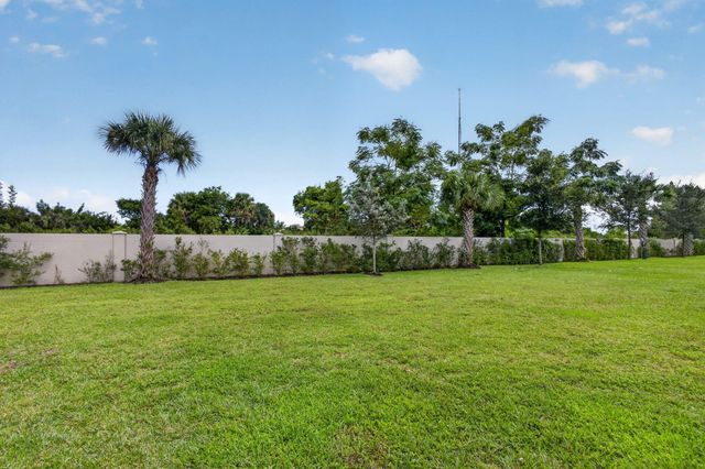 5600 Mentmore Drive, West Palm Beach, FL 33407