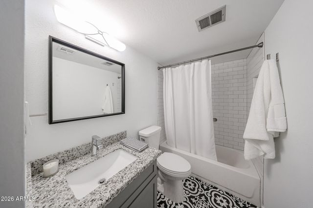 1320 E BETHANY HOME Road 62, Phoenix, AZ 85014