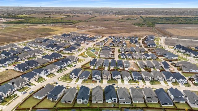 3917 Linear Drive, Celina, TX 75078