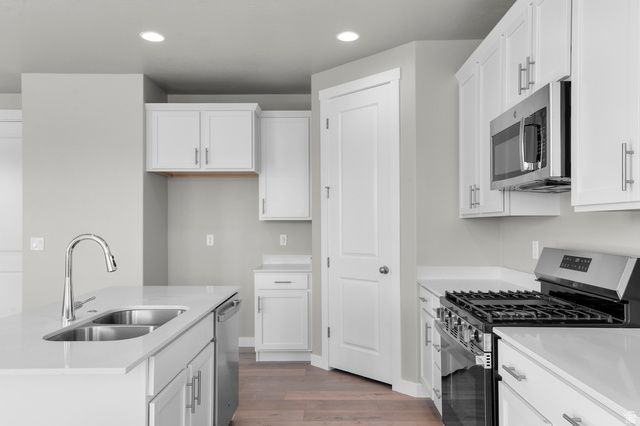 1021 W SPARROW WAY, Stansbury Park, UT 84074