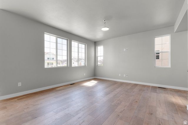 1021 W SPARROW WAY, Stansbury Park, UT 84074