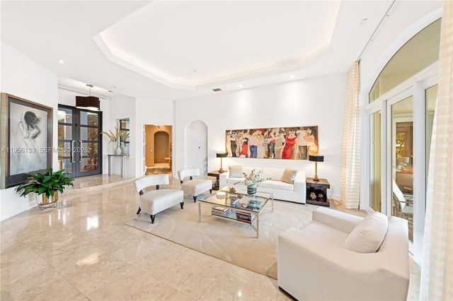 12620 N Winners Cir, Davie, FL 33330