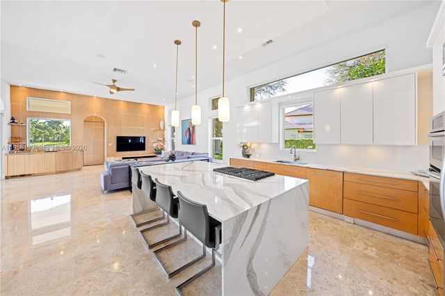 12620 N Winners Cir, Davie, FL 33330