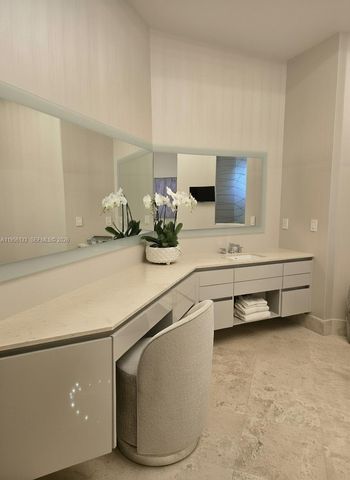 12620 N Winners Cir, Davie, FL 33330