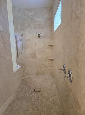 12620 N Winners Cir, Davie, FL 33330