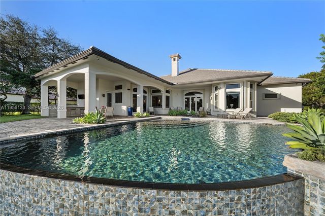 12620 N Winners Cir, Davie, FL 33330