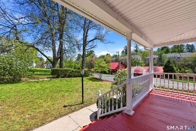 82 West Street, Simsbury, CT 06070