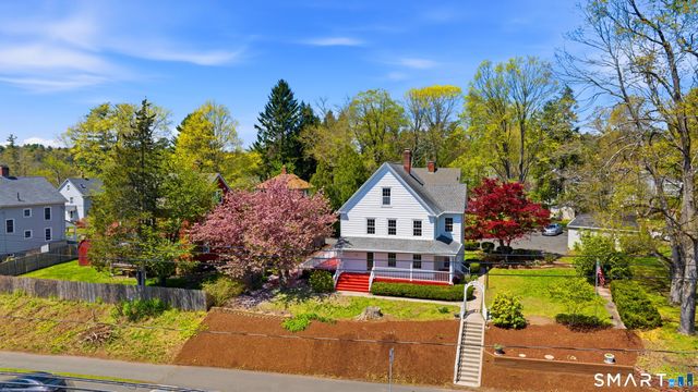 82 West Street, Simsbury, CT 06070