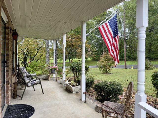 236 Old Columbia Rd, Dickson, TN 37055