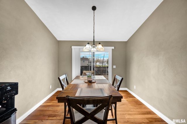 638 MICKEL Parkway, Washington, IL 61571