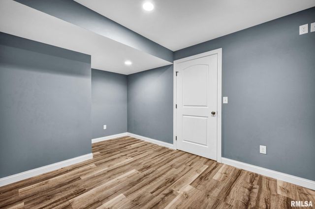 638 MICKEL Parkway, Washington, IL 61571