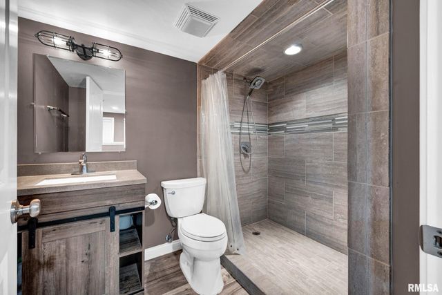 638 MICKEL Parkway, Washington, IL 61571