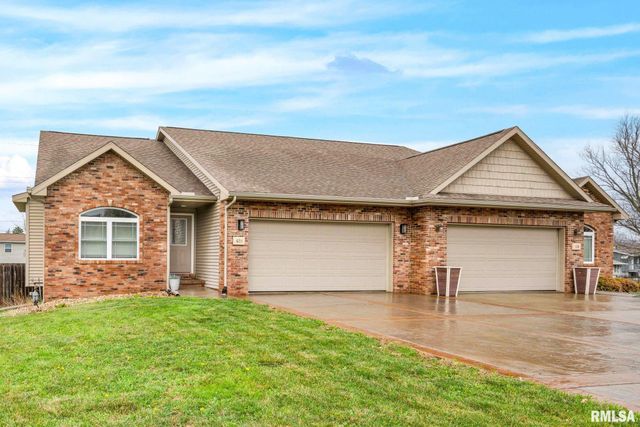 638 MICKEL Parkway, Washington, IL 61571