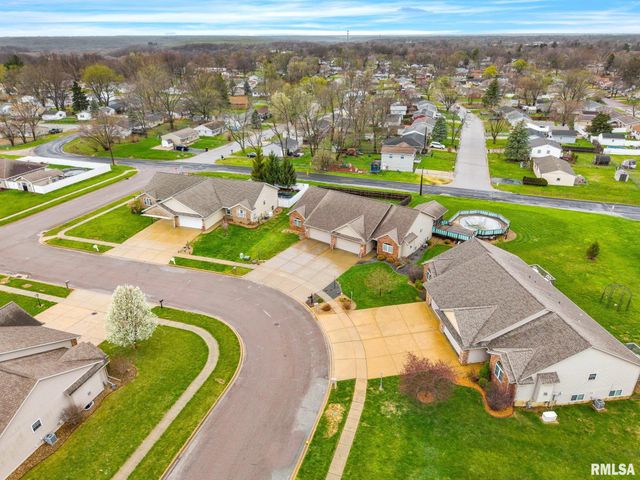 638 MICKEL Parkway, Washington, IL 61571