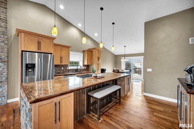 638 MICKEL Parkway, Washington, IL 61571