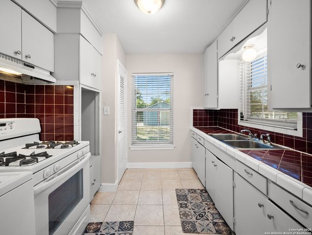 422 W WILDWOOD, San Antonio, TX 78213