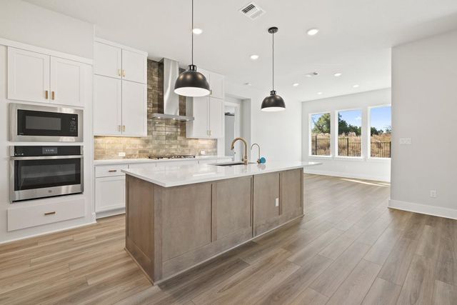 321 Smoke Signal Court, Liberty Hill, TX 78642