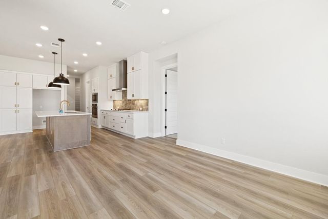 321 Smoke Signal Court, Liberty Hill, TX 78642