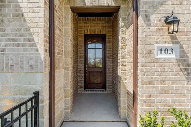 103 Heritage Hill Drive, Forney, TX 75126
