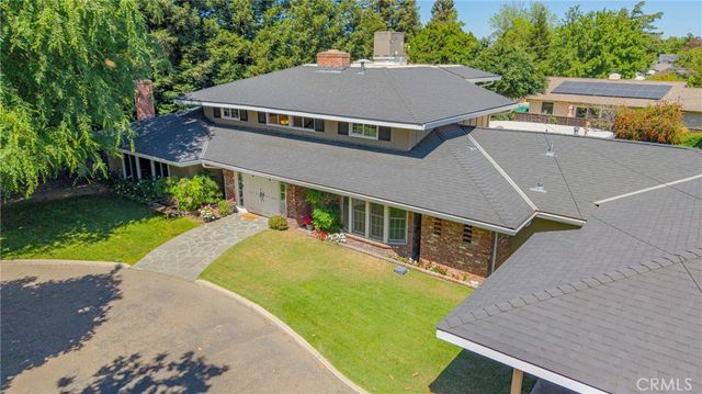 1035 E North Bear Creek Dr, Merced, CA 95340