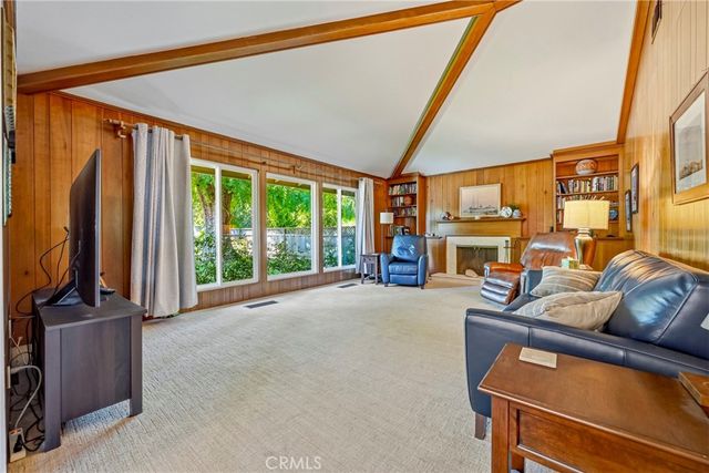 1035 E North Bear Creek Dr, Merced, CA 95340