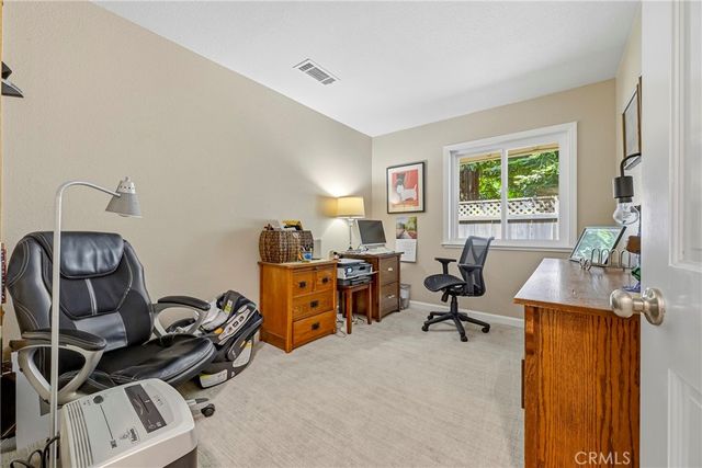 1035 E North Bear Creek Dr, Merced, CA 95340