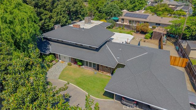 1035 E North Bear Creek Dr, Merced, CA 95340