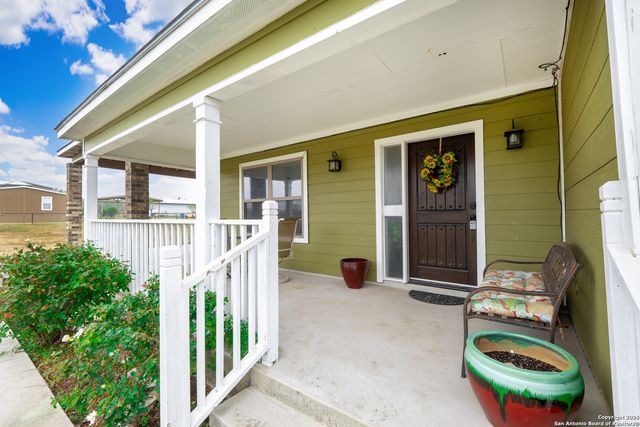 163 Buckeye, Seguin, TX 78155